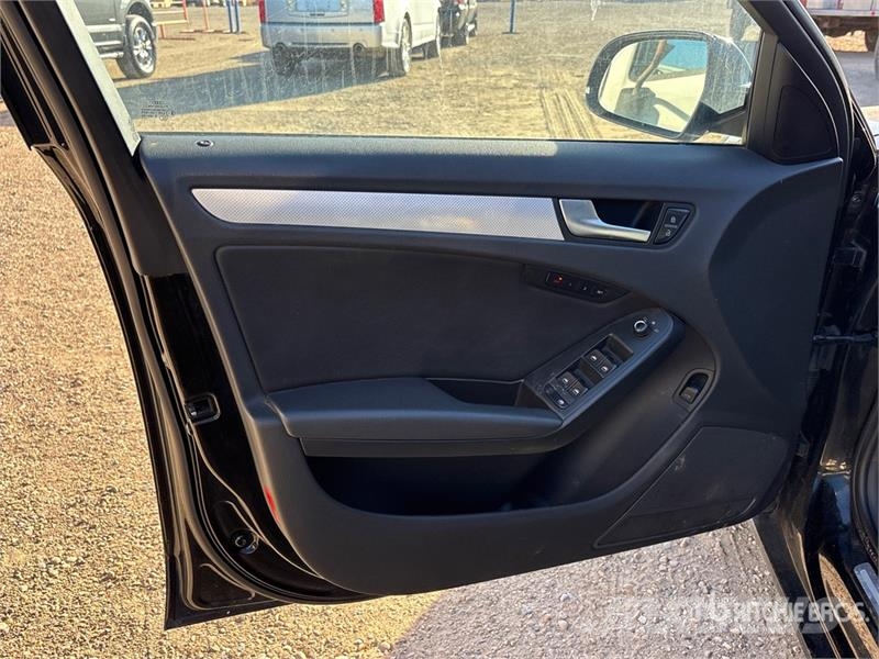 Audi A4 سيارات