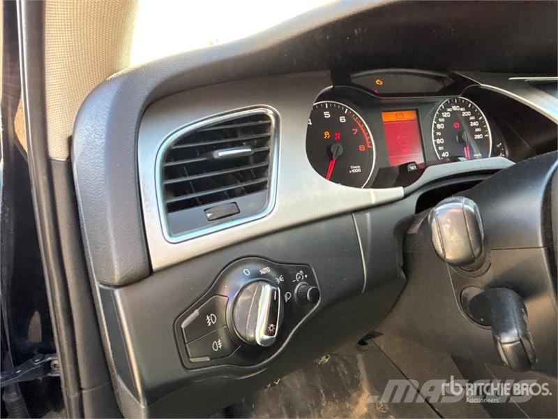 Audi A4 سيارات