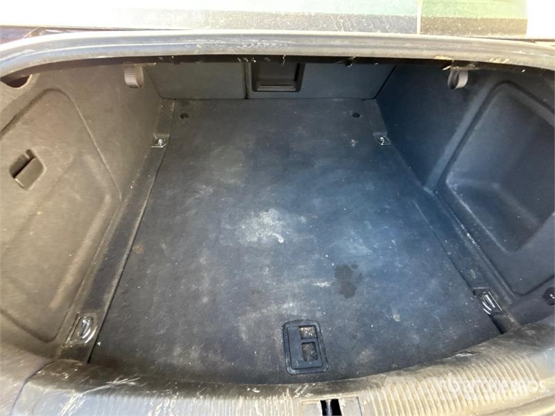 Audi A6 Avtomobili