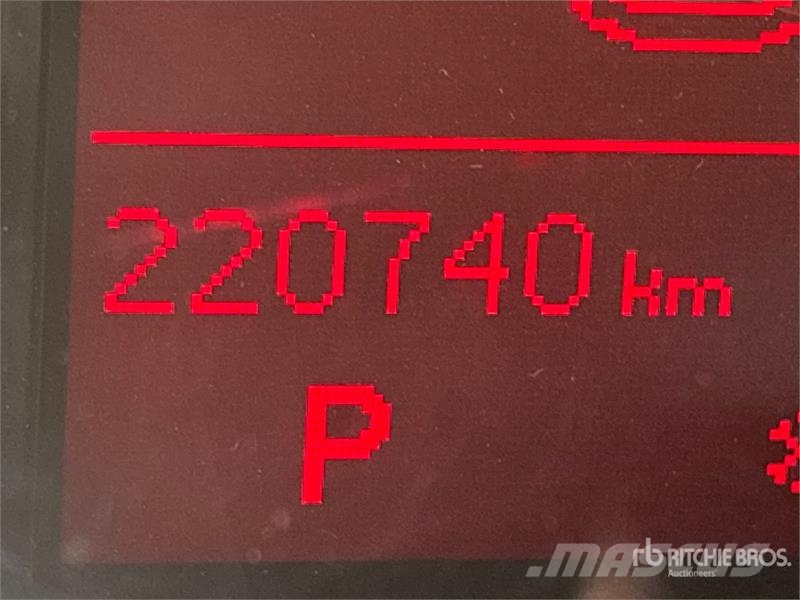 Audi Q5 AWD SUV Carros Ligeiros