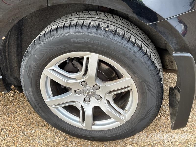 Audi Q5 AWD SUV Carros Ligeiros