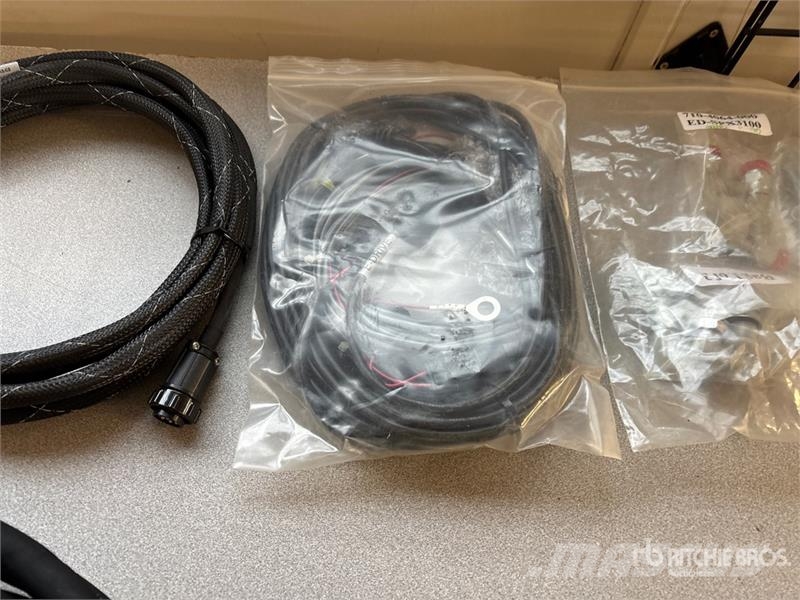  Auto Steer System (Unused) - Fits CaseIH SPX3185 ( ملحقات أخرى للجرارات