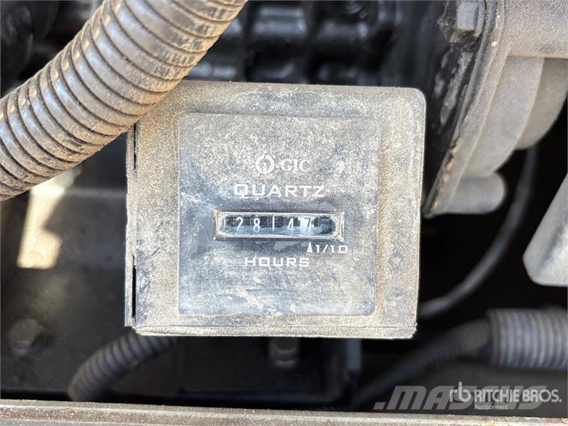 Axiom MetroLite DLT-8C 8 kVA Light Tower Освітлювальні вежі