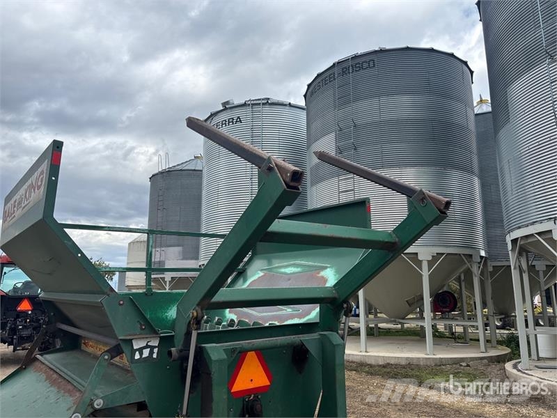 Bale King 2000 Bale Processor Rundballerivere, -kuttere og -utpakkere