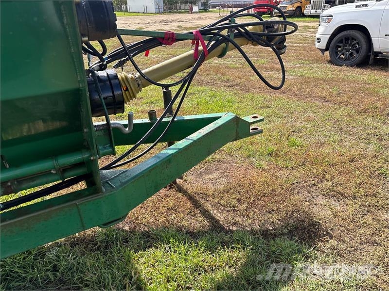 Bale King 2880 6 ft x 8 ft 8 in Hydraulic Bale Processor Rullipurustid, noad ja lahtirullijad