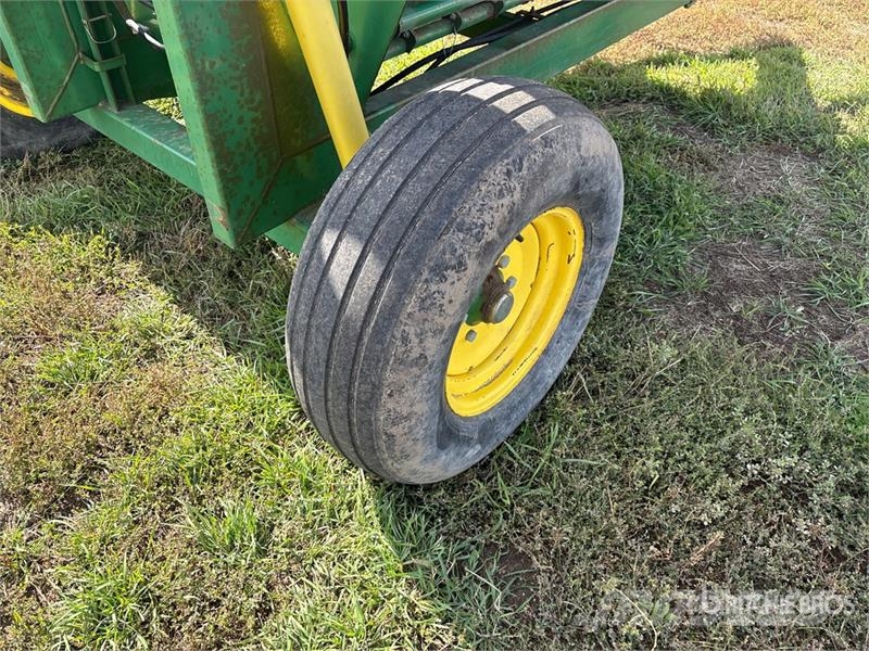 Bale King 2880 6 ft x 8 ft 8 in Hydraulic Bale Processor Rullipurustid, noad ja lahtirullijad