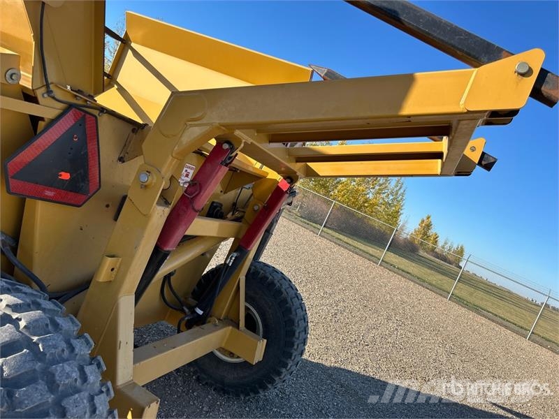 Bale King 5100TR S/A Bale Processor آلات تمزيق الحزم وتقطيعها ونشرها