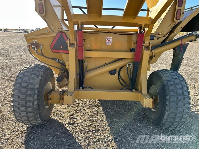Bale King 5100TR S/A Bale Processor آلات تمزيق الحزم وتقطيعها ونشرها