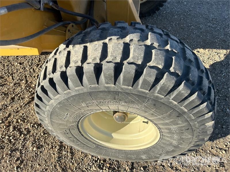 Bale King 5100TR S/A Bale Processor آلات تمزيق الحزم وتقطيعها ونشرها