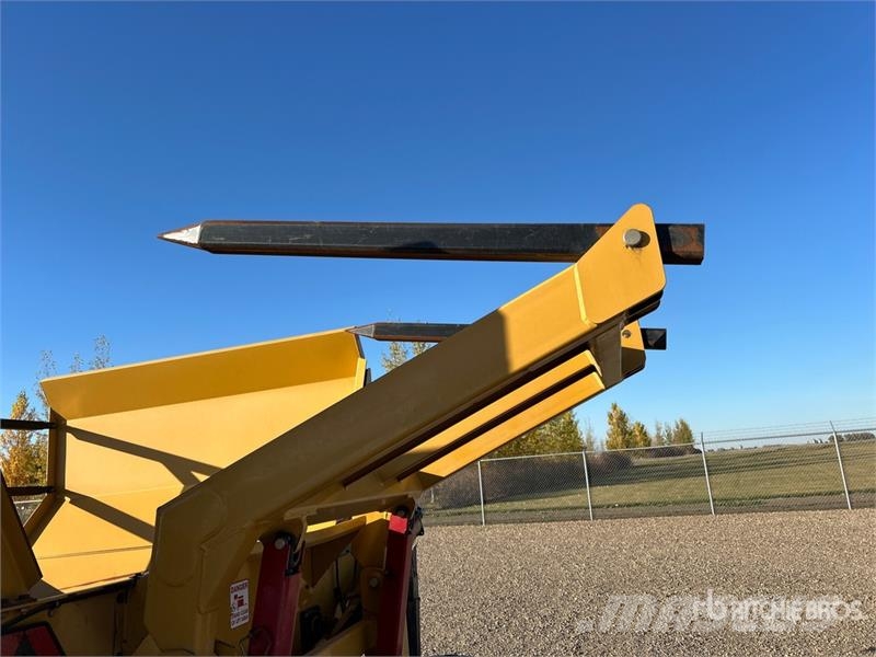 Bale King 5100TR S/A Bale Processor آلات تمزيق الحزم وتقطيعها ونشرها