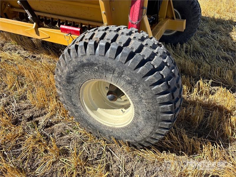 Bale King 8200 Bale Processor Trinciatrici, tagliatrici e srotolatrici per balle