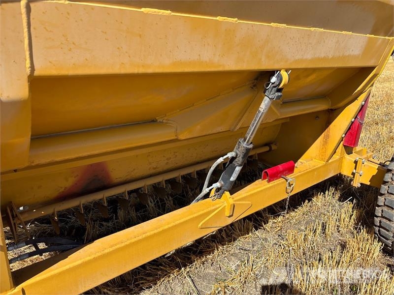 Bale King 8200 Bale Processor Trinciatrici, tagliatrici e srotolatrici per balle
