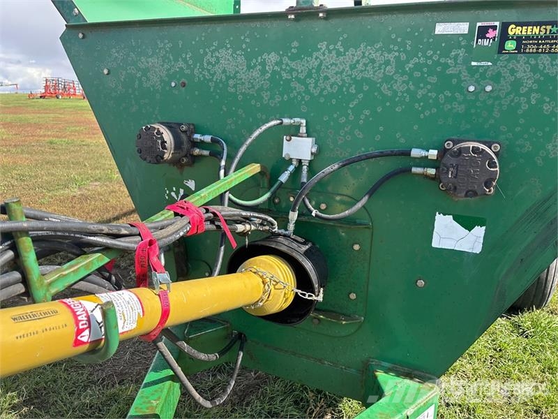Bale King Avenger 2880 Hydraulic Bale Processor 베일 분쇄기, 절단기 및 언롤러