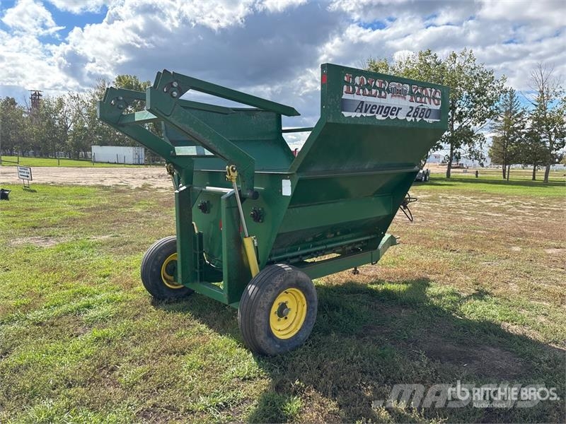 Bale King Avenger 2880 Hydraulic Bale Processor 베일 분쇄기, 절단기 및 언롤러