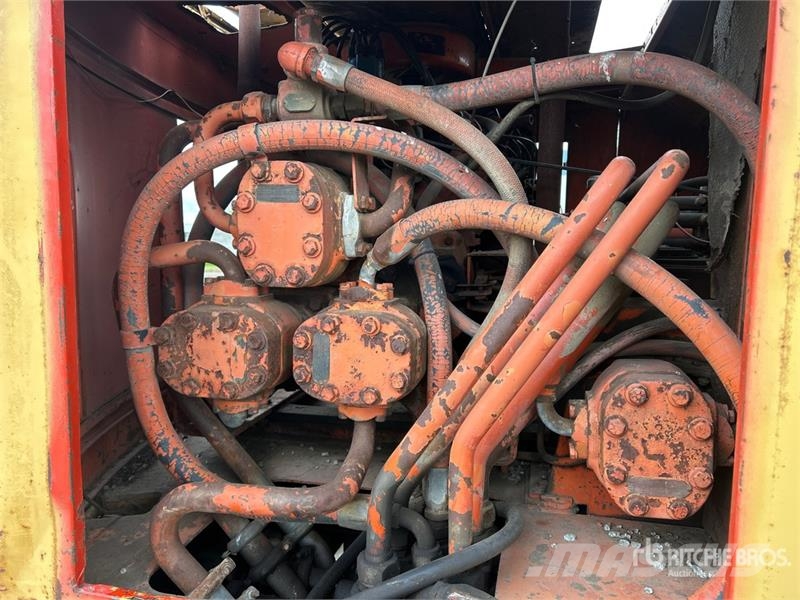 Bantam T450 30000 lb 6x4 Hydraulic Truck Crane Gru cingolate