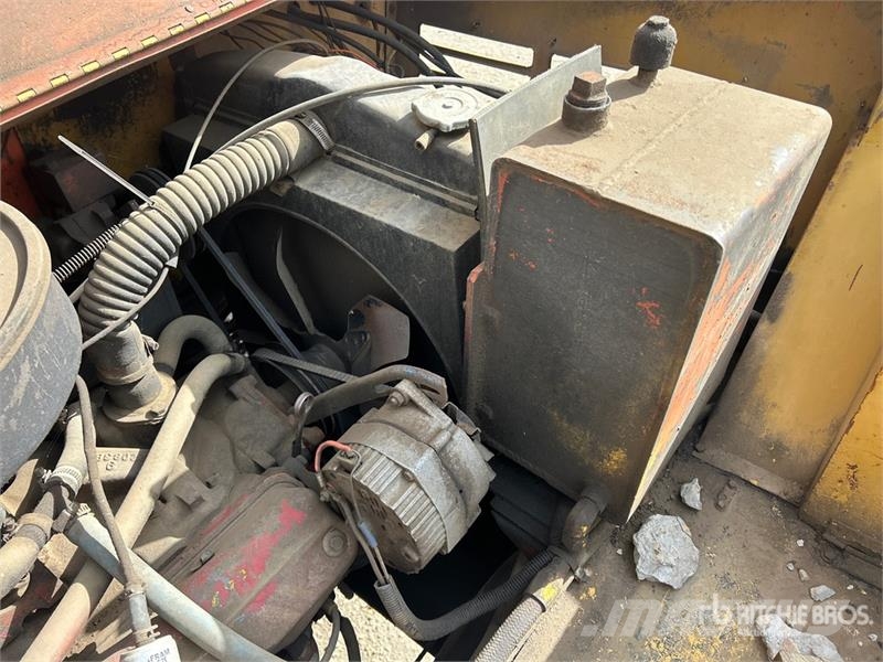 Bantam T450 30000 lb 6x4 Hydraulic Truck Crane Gru cingolate