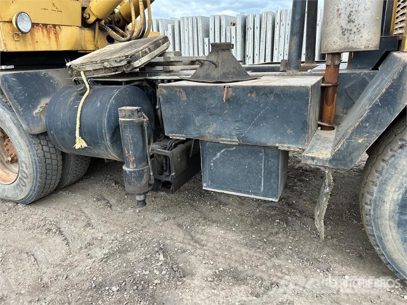 Bantam T450 30000 lb 6x4 Hydraulic Truck Crane Gru cingolate