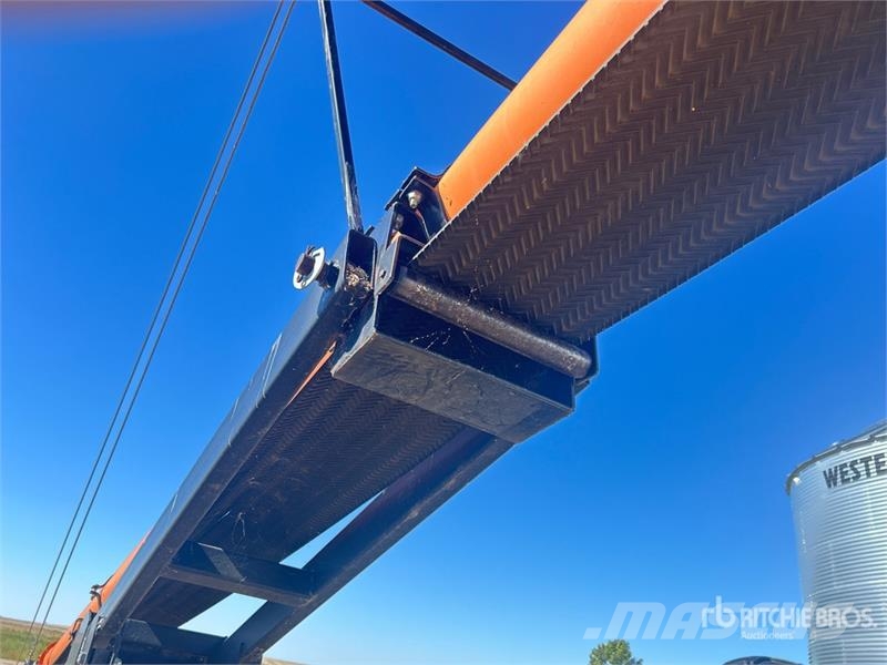 Batco 1375S 13 in x 75 ft Grain Conveyor Транспортне обладнання