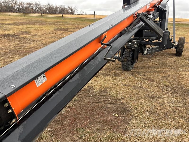 Batco UCX3 15 in x 49 ft U-Trough Grain Conveyor (Unused Viljan kuljettimet
