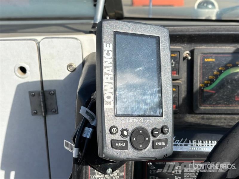Bayliner Capri 21 ft Bowrider Boat Работни лодки / Баркаси