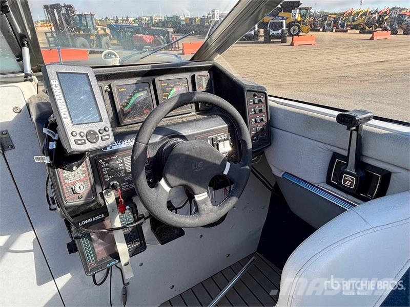 Bayliner Capri 21 ft Bowrider Boat Работни лодки / Баркаси