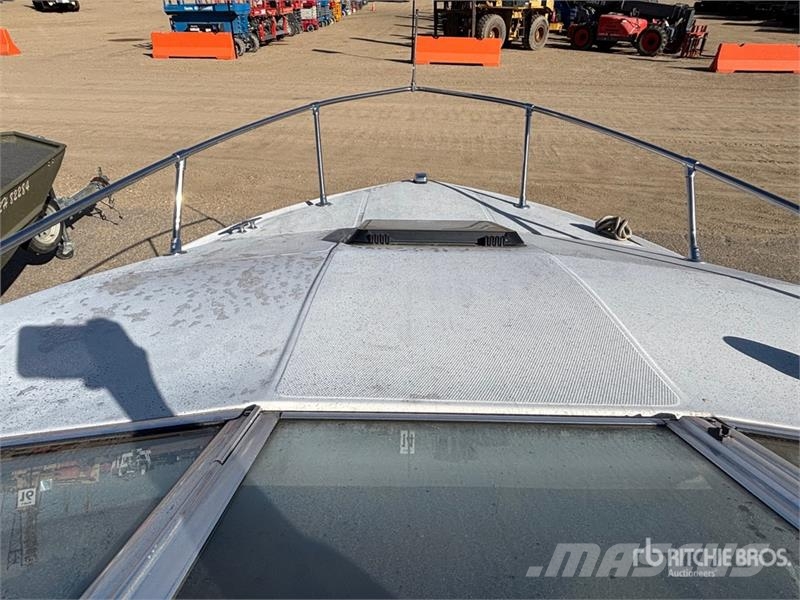 Bayliner Capri 21 ft Bowrider Boat Работни лодки / Баркаси