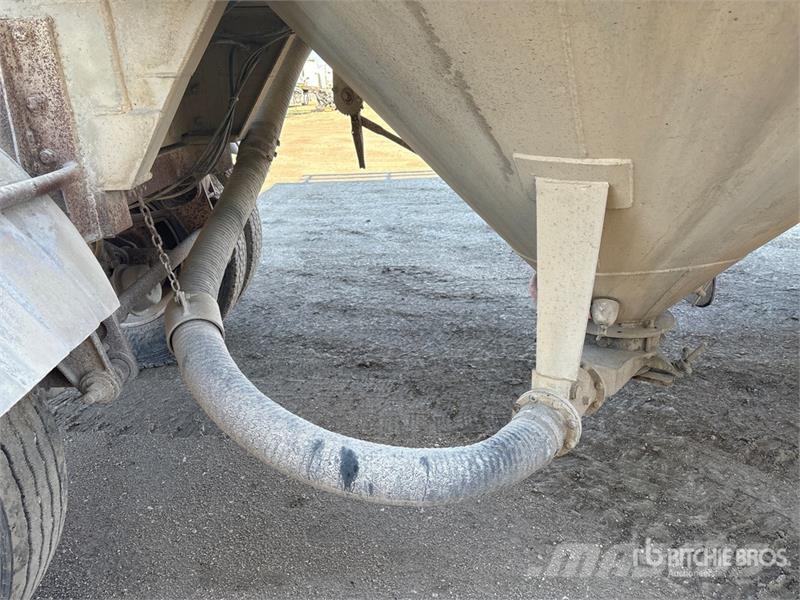 Beall Pneumatic Bulk Trailer Otros remolques