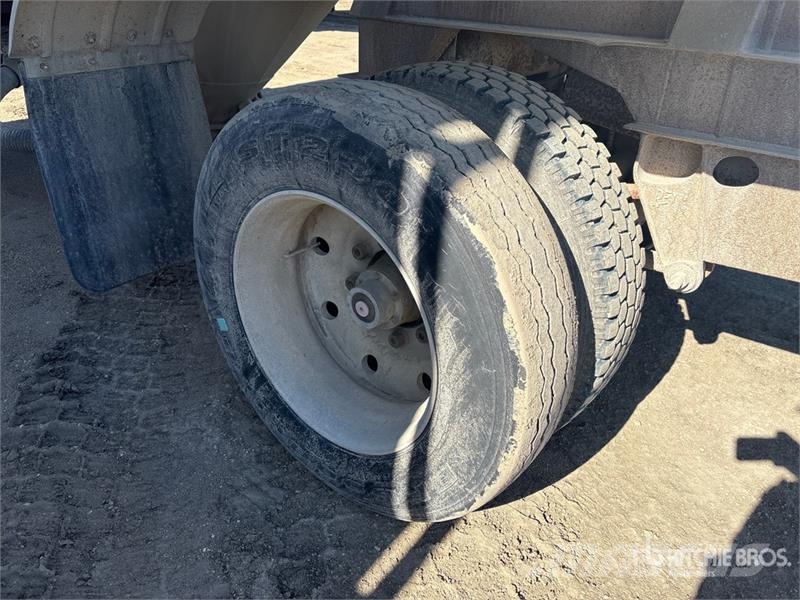 Beall Pneumatic Bulk Trailer Otros remolques
