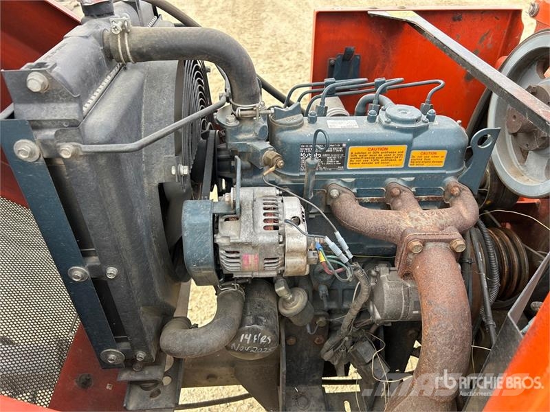 Bearcat CH611DH Tow-Behind Wood Chipper Fa aprítók
