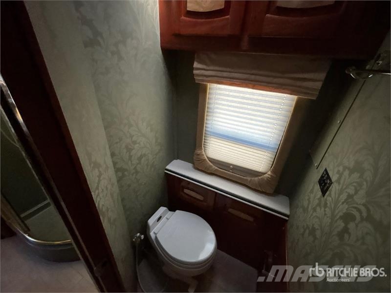  Beaver Marquis Motor Home Lakóautó és lakókocsi
