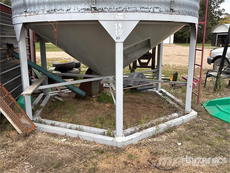Behlen +/- 1400 bu Hopper Grain Bin Processering och lagring av skörd - Övrigt