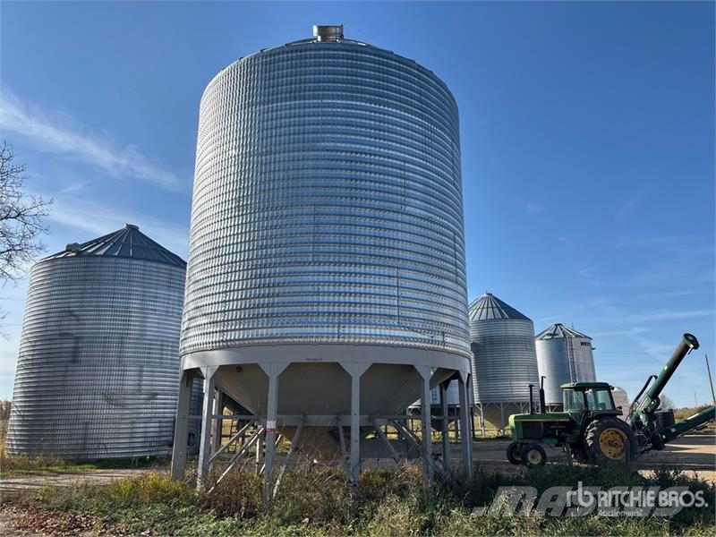 Behlen +/- 7500 bu 5 Ring Hopper Grain Bin Stockage, conditionnement - Autres
