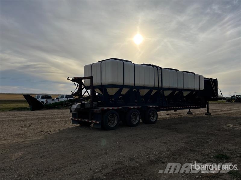 Behnke Enterprises 50 ft Tri/A Tender Trailer مقطورات للأغراض العامة