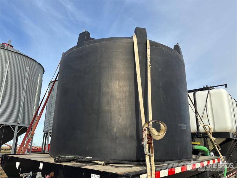 Behnke Enterprises 50 ft Tri/A Tender Trailer مقطورات للأغراض العامة