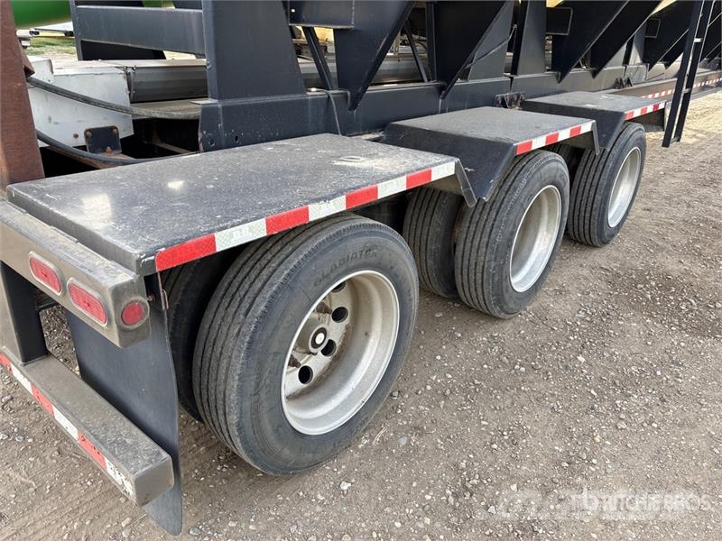 Behnke Enterprises 50 ft Tri/A Tender Trailer مقطورات للأغراض العامة