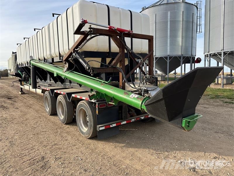 Behnke Enterprises 50 ft Tri/A Tender Trailer مقطورات للأغراض العامة