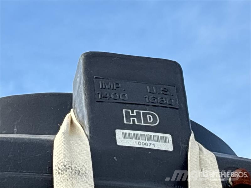 Behnke Enterprises 50 ft Tri/A Tender Trailer مقطورات للأغراض العامة