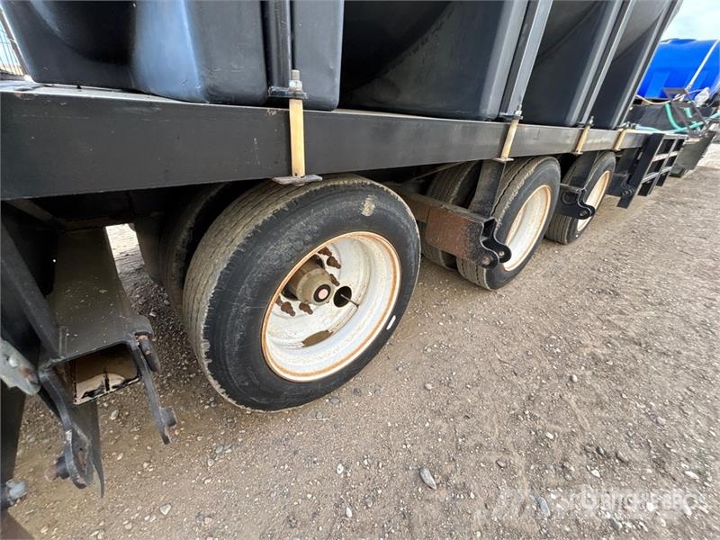 Behnke Enterprises 51 ft Tri/A Sprayer Tender Trailer Farm machinery