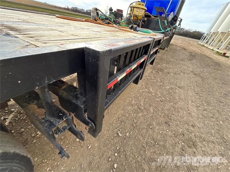 Behnke Enterprises 51 ft Tri/A Sprayer Tender Trailer Farm machinery