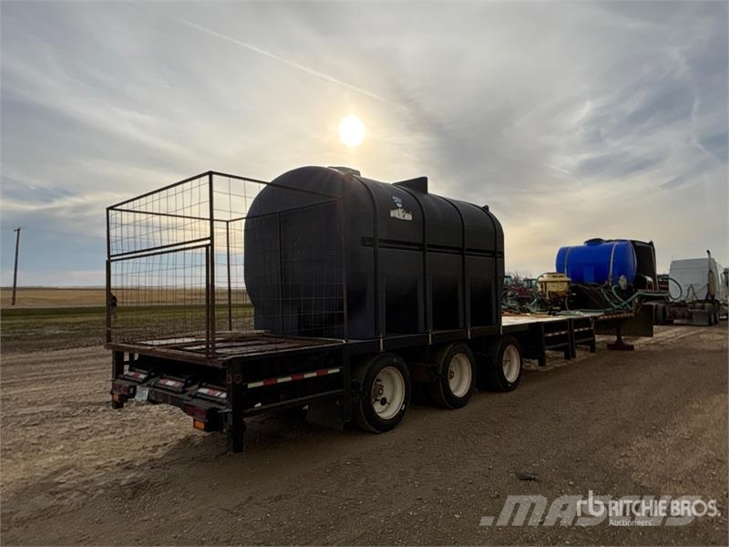 Behnke Enterprises 51 ft Tri/A Sprayer Tender Trailer Farm machinery