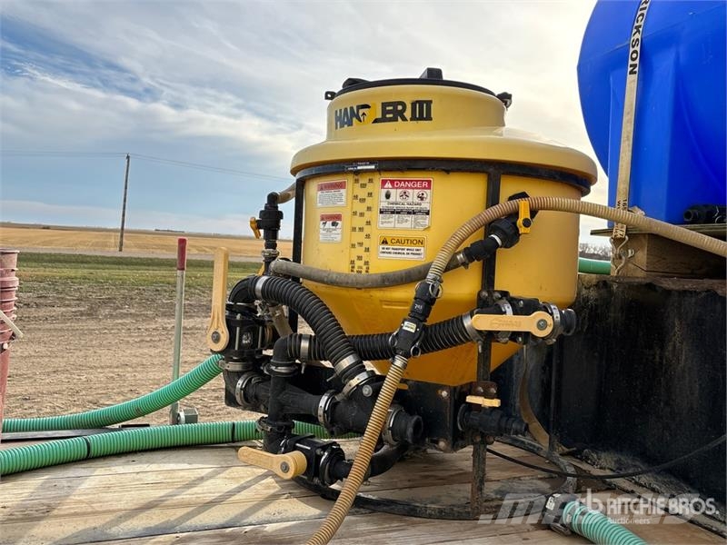 Behnke Enterprises 51 ft Tri/A Sprayer Tender Trailer Farm machinery