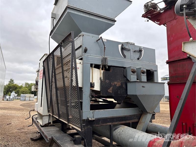  Bench Industries 354722A 72 in Tri/A 5th Wheel Gra معدات تنظيف الحبوب