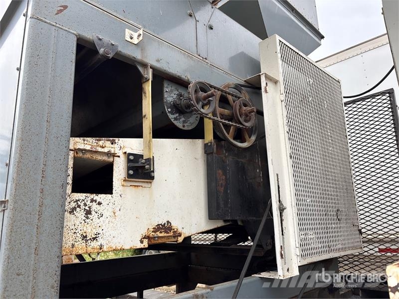  Bench Industries 354722A 72 in Tri/A 5th Wheel Gra معدات تنظيف الحبوب