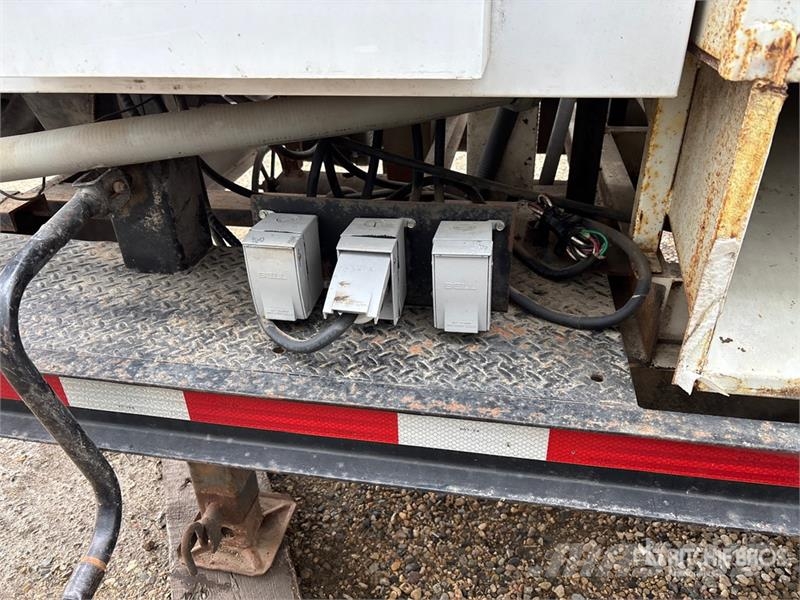  Bench Industries 354722A 72 in Tri/A 5th Wheel Gra معدات تنظيف الحبوب