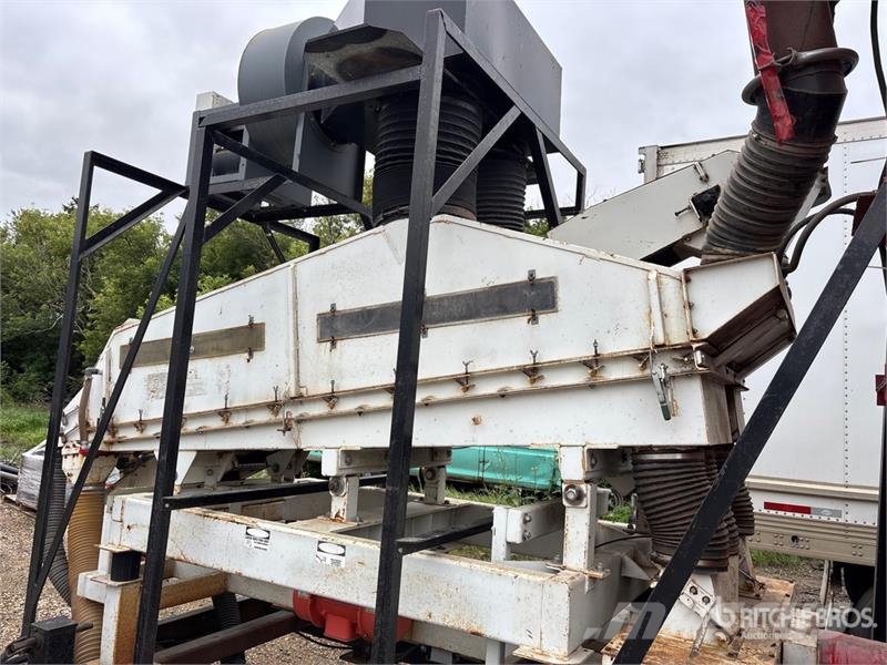  Bench Industries 354722A 72 in Tri/A 5th Wheel Gra معدات تنظيف الحبوب