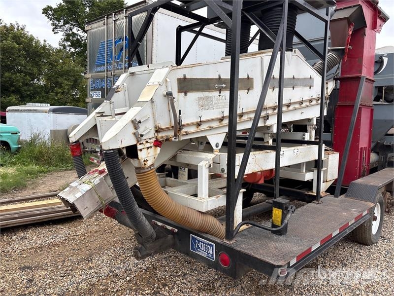  Bench Industries 354722A 72 in Tri/A 5th Wheel Gra معدات تنظيف الحبوب