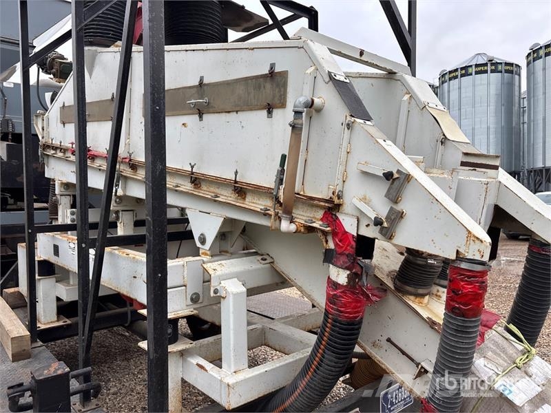  Bench Industries 354722A 72 in Tri/A 5th Wheel Gra معدات تنظيف الحبوب