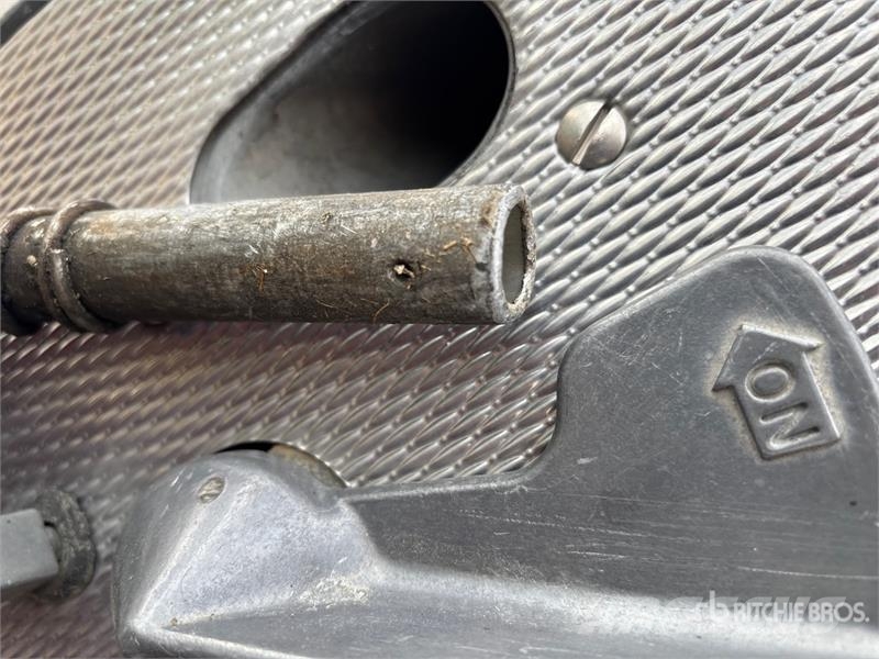  Bennet 4225 Fuel Pump معدات البناء - غير ذلك
