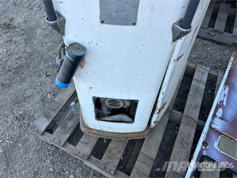 Bennett 956 Gas Pump Utilaje construcții - Altele