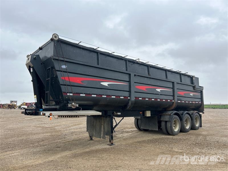 Berg 35 ft Tri/A End Dump Trailer Kipper